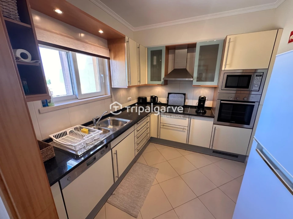 Apartamento T2 para Venda em Quarteira Foto 8