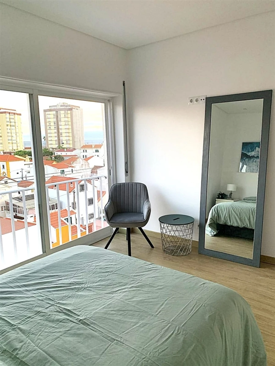 Apartamento T1 para Arrendamento em Costa da Caparica Foto 11