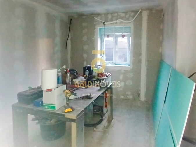 Moradia T4 para Venda em Frazão Arreigada Foto 14