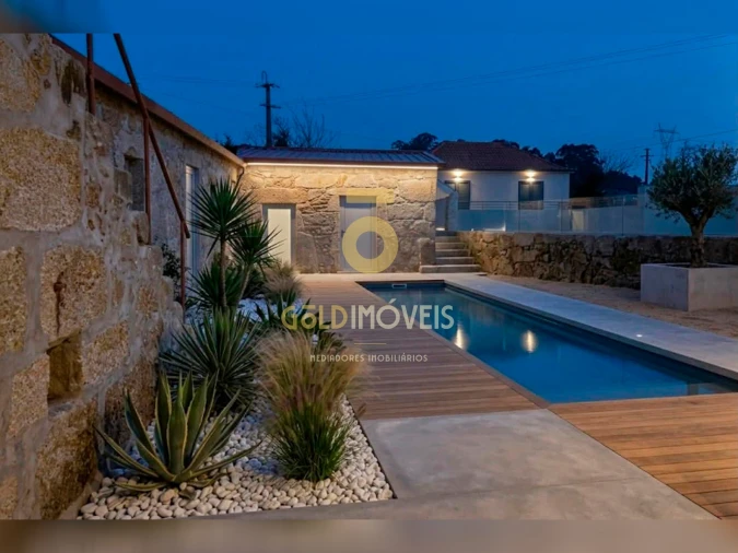 Moradia T4 para Venda em Frazão Arreigada Foto 20