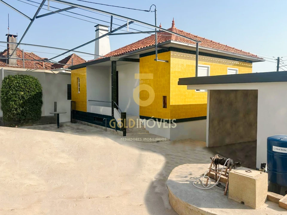 Moradia T3 para Venda em Nogueira do Cravo e Pindelo Foto 1