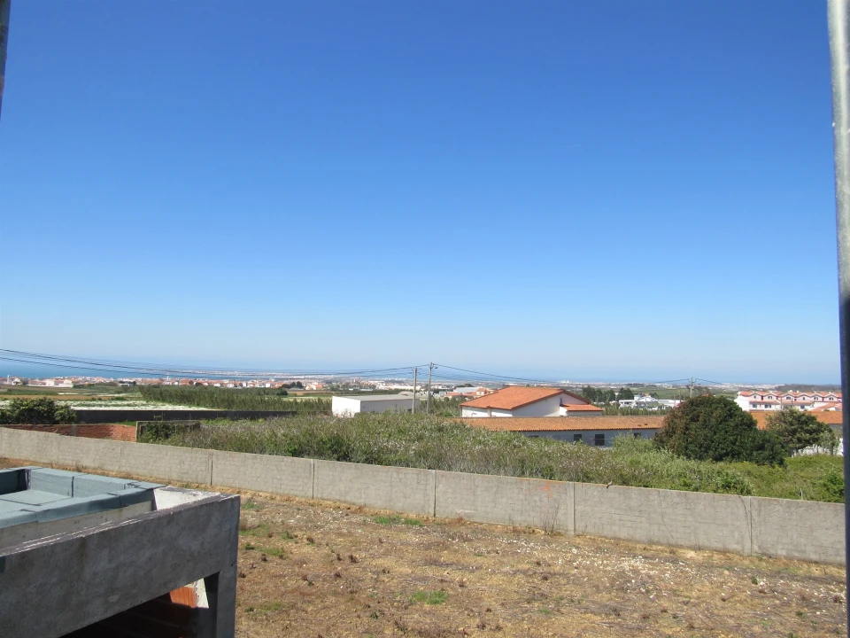 Moradia T3 para Venda em Atouguia da Baleia Foto 13