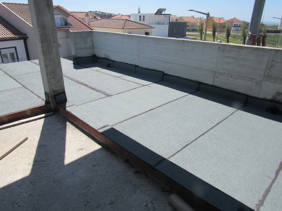 Moradia T3 para Venda em Atouguia da Baleia Foto 14