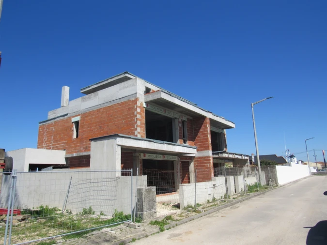 Moradia T3 para Venda em Atouguia da Baleia Foto 9