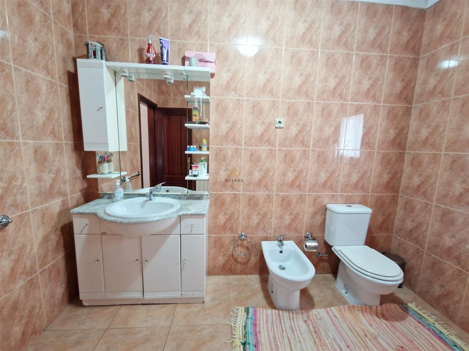 Moradia T4 para Venda em Castro Daire Foto 48