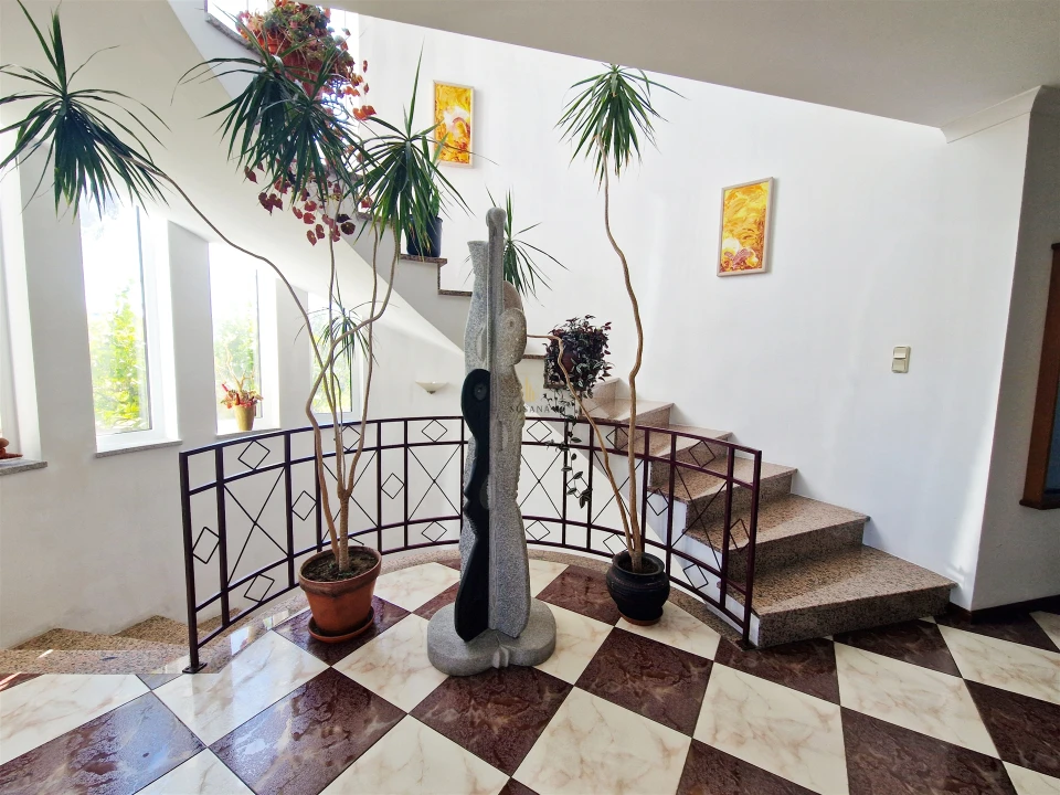 Moradia T4 para Venda em Castro Daire Foto 10