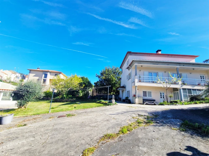 Moradia T4 para Venda em Castro Daire Foto 26