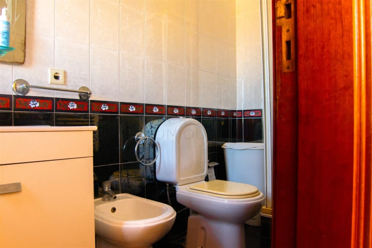 Apartamento T4 para Venda em Oliveira do Bairro Foto 16