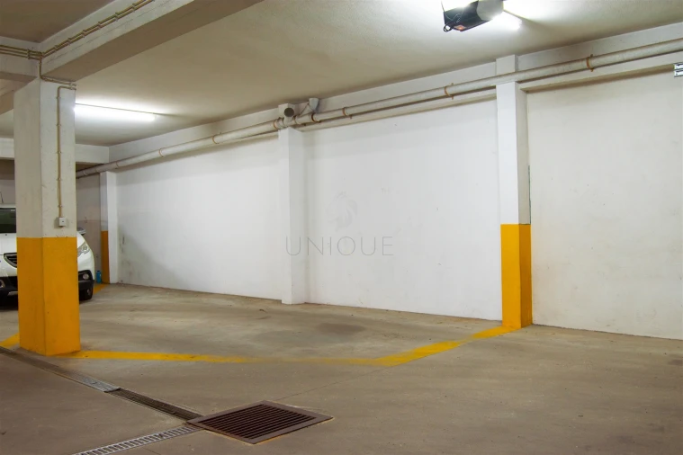 Apartamento T4 para Venda em Oliveira do Bairro Foto 32