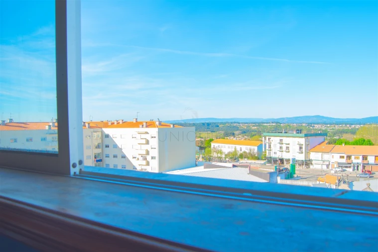 Apartamento T4 para Venda em Oliveira do Bairro Foto 22