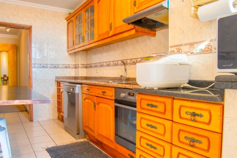 Apartamento T4 para Venda em Oliveira do Bairro Foto 17