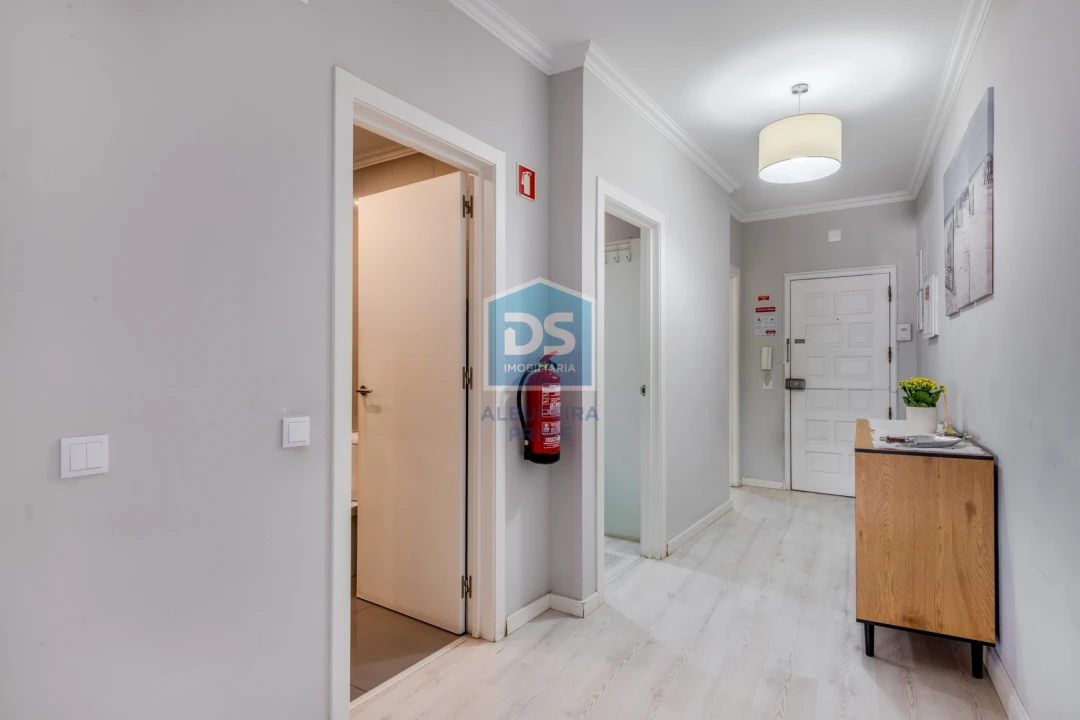 Apartamento T3 para Venda em Albufeira e Olhos de Água Foto 2