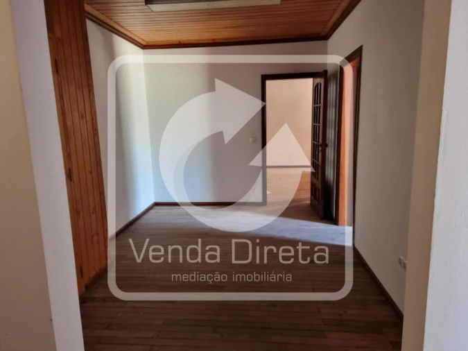 Armazém para Venda em Vilarinho do Bairro Foto 6