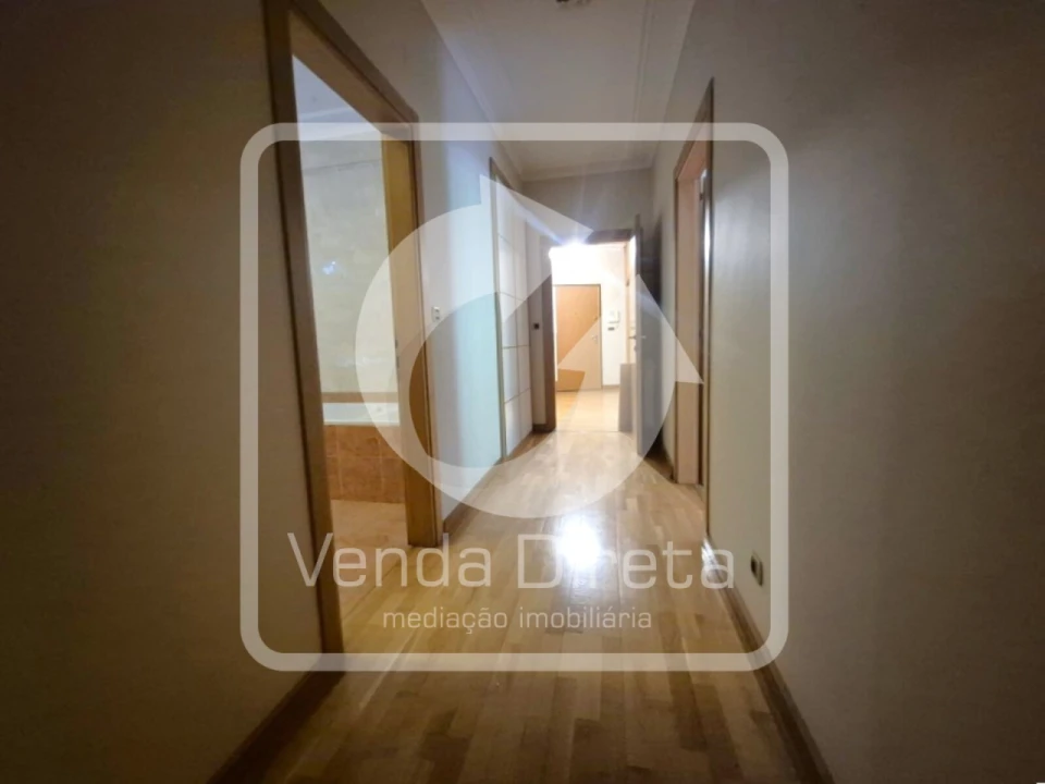 Apartamento T2 para Venda em Vila Franca de Xira Foto 18
