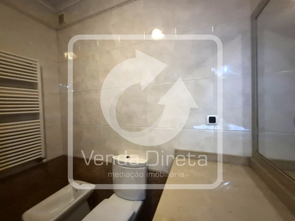 Apartamento T2 para Venda em Vila Franca de Xira Foto 23