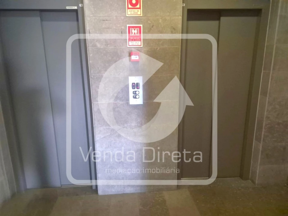 Apartamento T2 para Venda em Vila Franca de Xira Foto 27