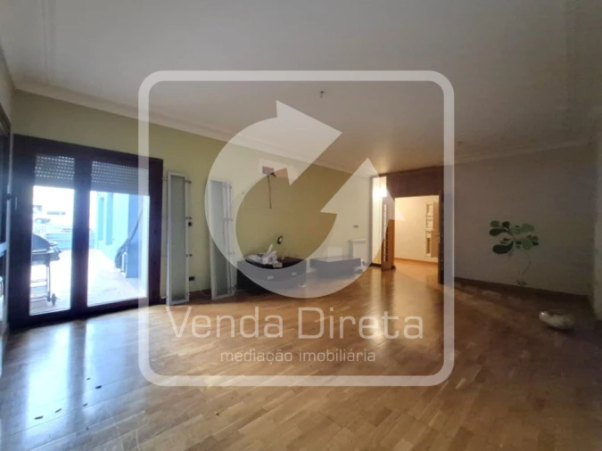 Apartamento T2 para Venda em Vila Franca de Xira Foto 12