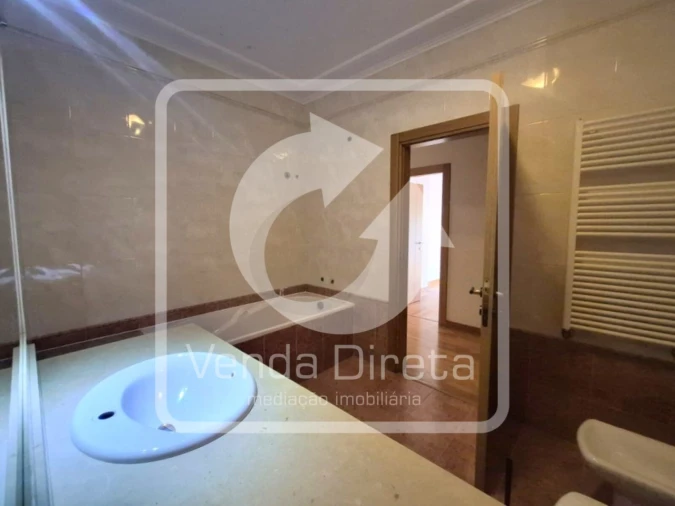 Apartamento T2 para Venda em Vila Franca de Xira Foto 21