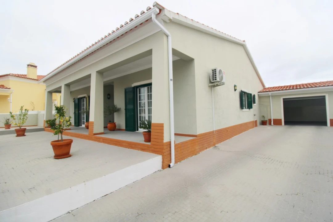 Moradia T3 para Venda em Fronteira Foto 1