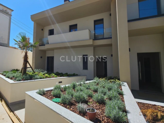 Moradia T4 para Venda em Alcabideche Foto 28