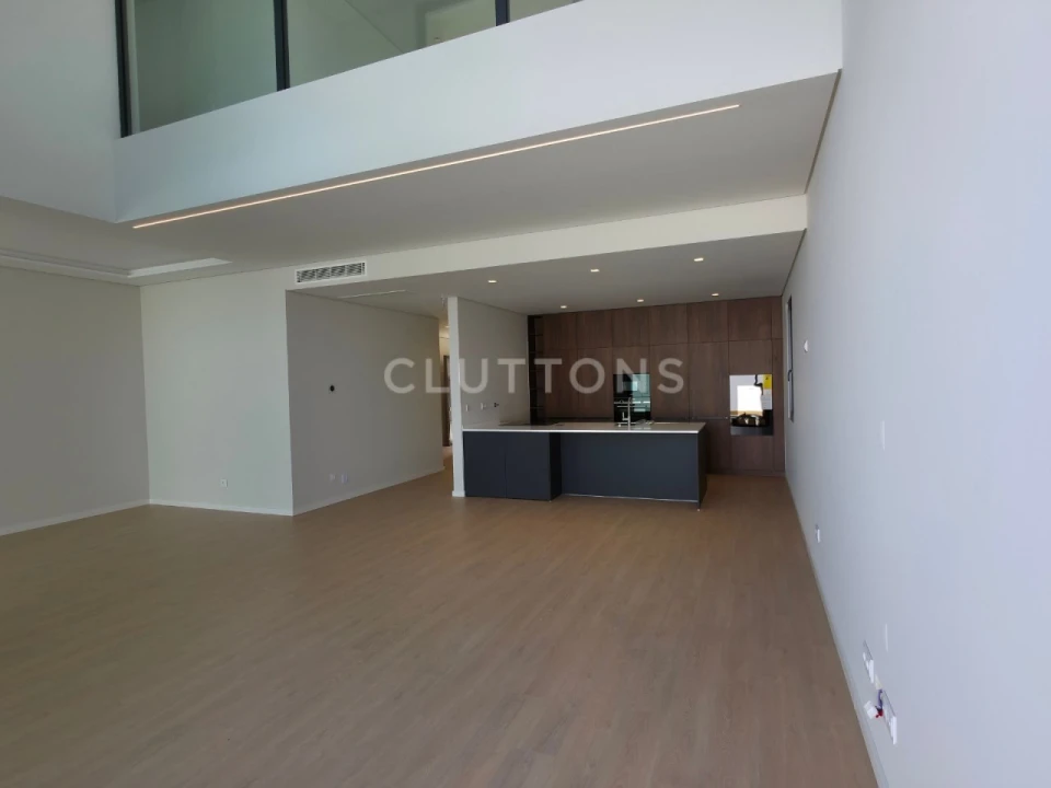 Moradia T4 para Venda em Alcabideche Foto 14