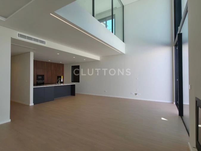 Moradia T4 para Venda em Alcabideche Foto 26