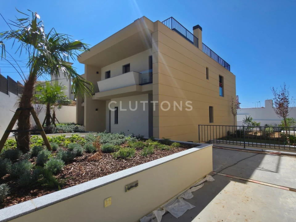 Moradia T4 para Venda em Alcabideche Foto 17