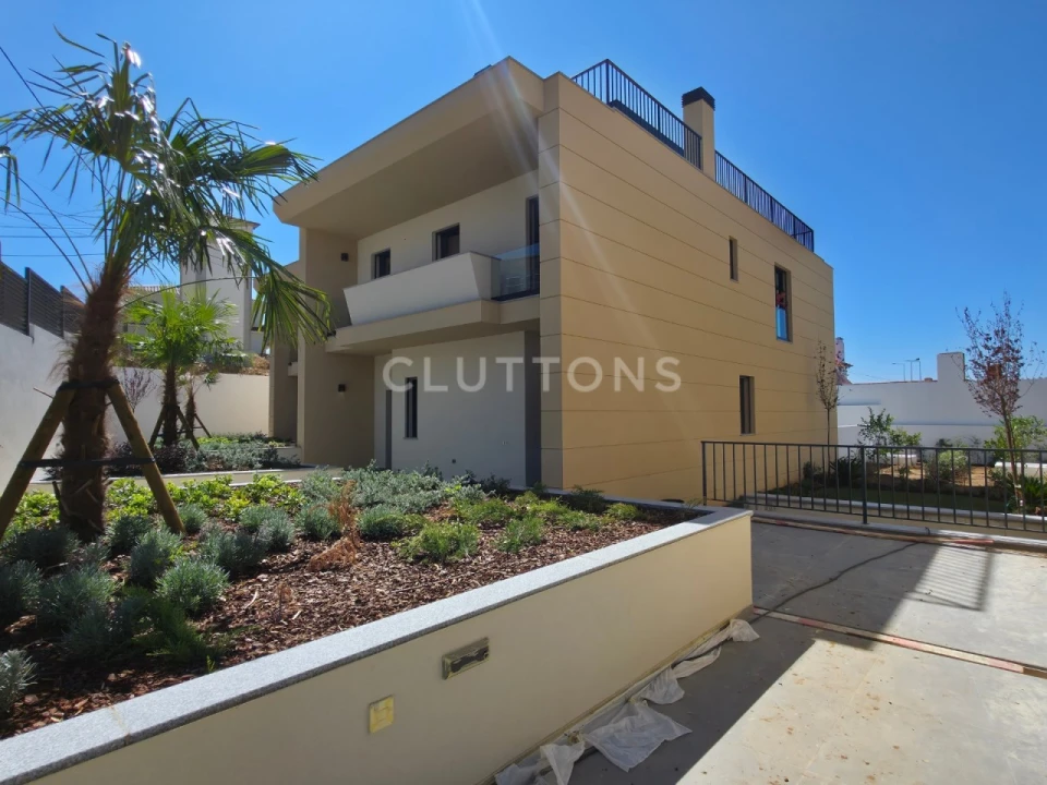 Moradia T4 para Venda em Alcabideche Foto 19