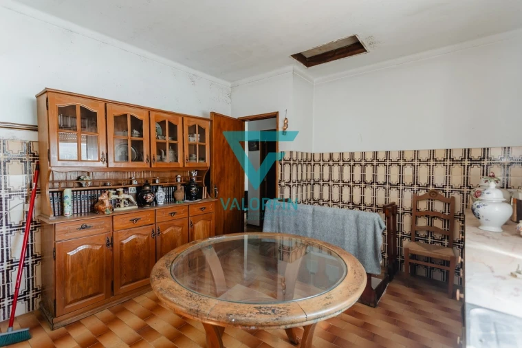 Moradia T4 para Venda em Leiria, Pousos, Barreira e Cortes Foto 18