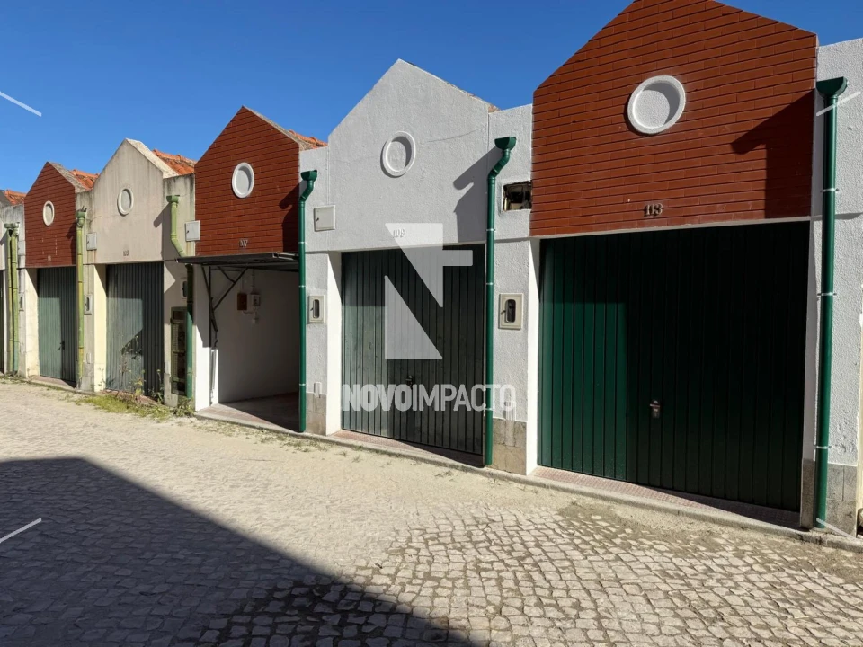 Garagem para Venda em Montijo e Afonsoeiro Foto 1