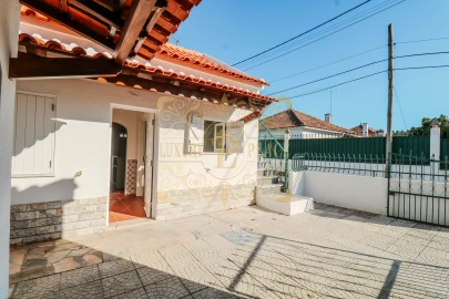 Moradia T2 para Venda em Sesimbra (Castelo)