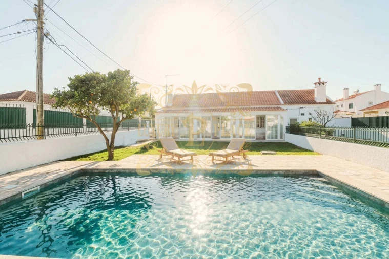 Moradia T2 para Venda em Sesimbra (Castelo) Foto 3