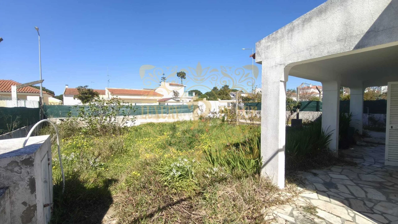 Moradia T3 para Venda em Sesimbra (Castelo) Foto 3