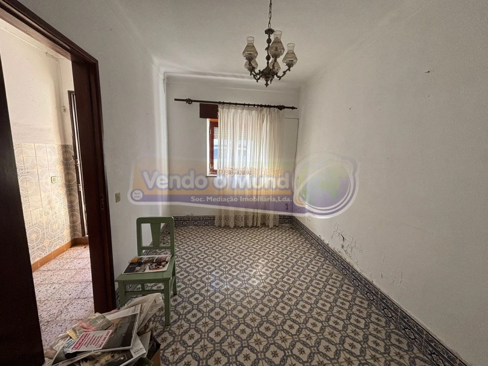 Moradia T3 para Venda em Cabeção Foto 3