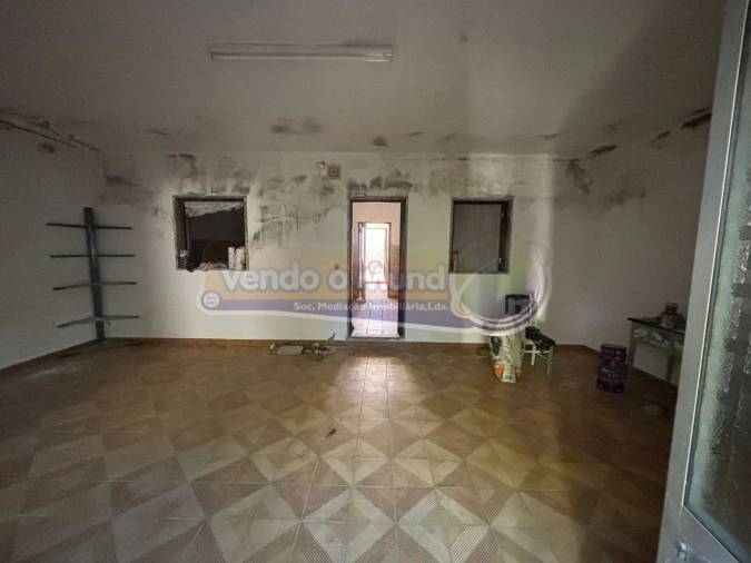 Moradia T3 para Venda em Cabeção Foto 13