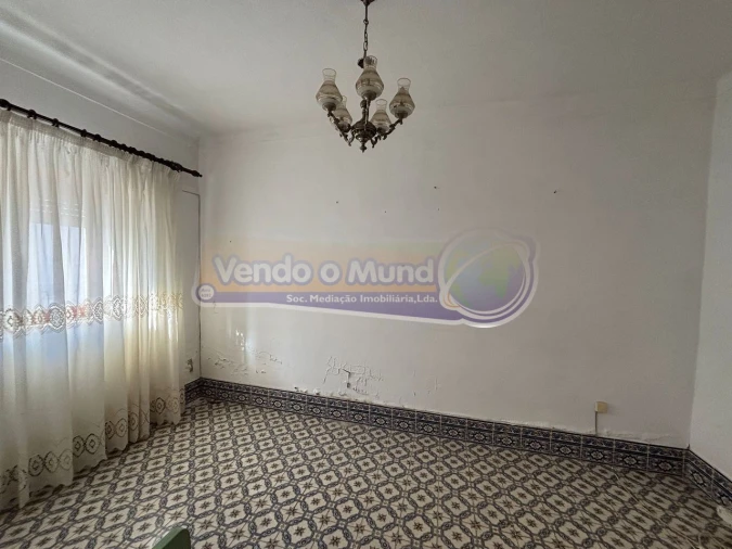 Moradia T3 para Venda em Cabeção Foto 4