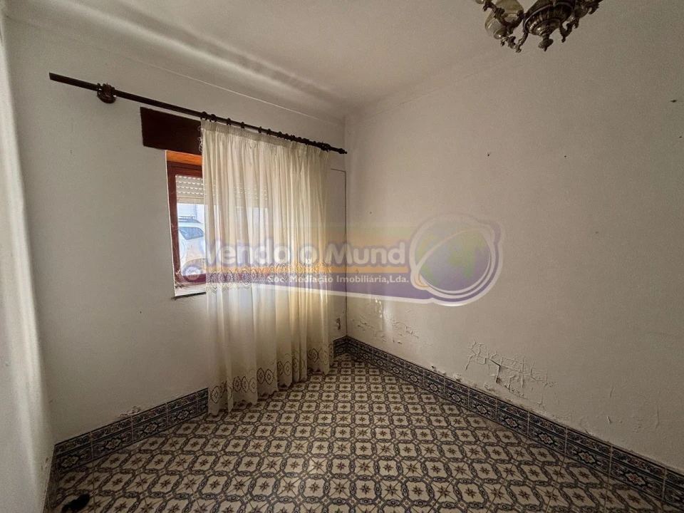 Moradia T3 para Venda em Cabeção Foto 5