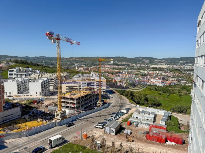 Apartamento T3 para Venda em Santo António dos Cavaleiros e Frielas Foto 2