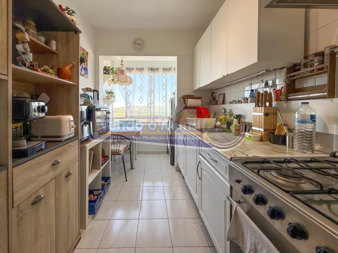 Apartamento T3 para Venda em Santo António dos Cavaleiros e Frielas Foto 17