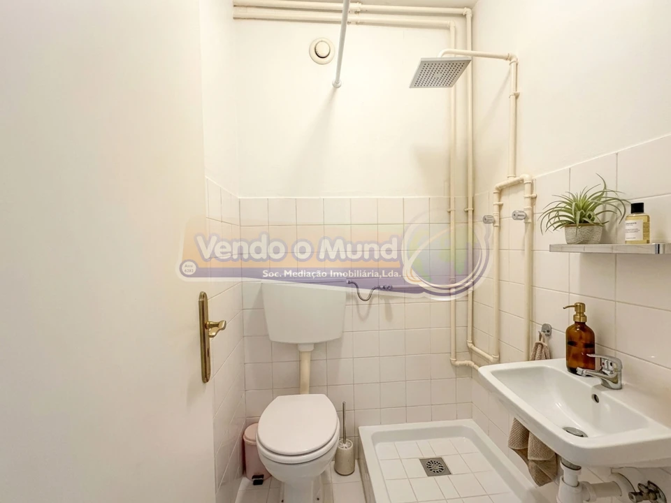 Apartamento T3 para Venda em Santo António dos Cavaleiros e Frielas Foto 14