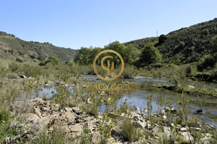 Terreno para Venda em Vaqueiros Foto 7