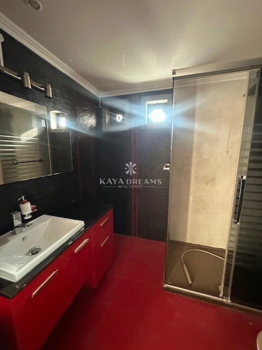 Apartamento T6 para Venda em Odivelas Foto 6