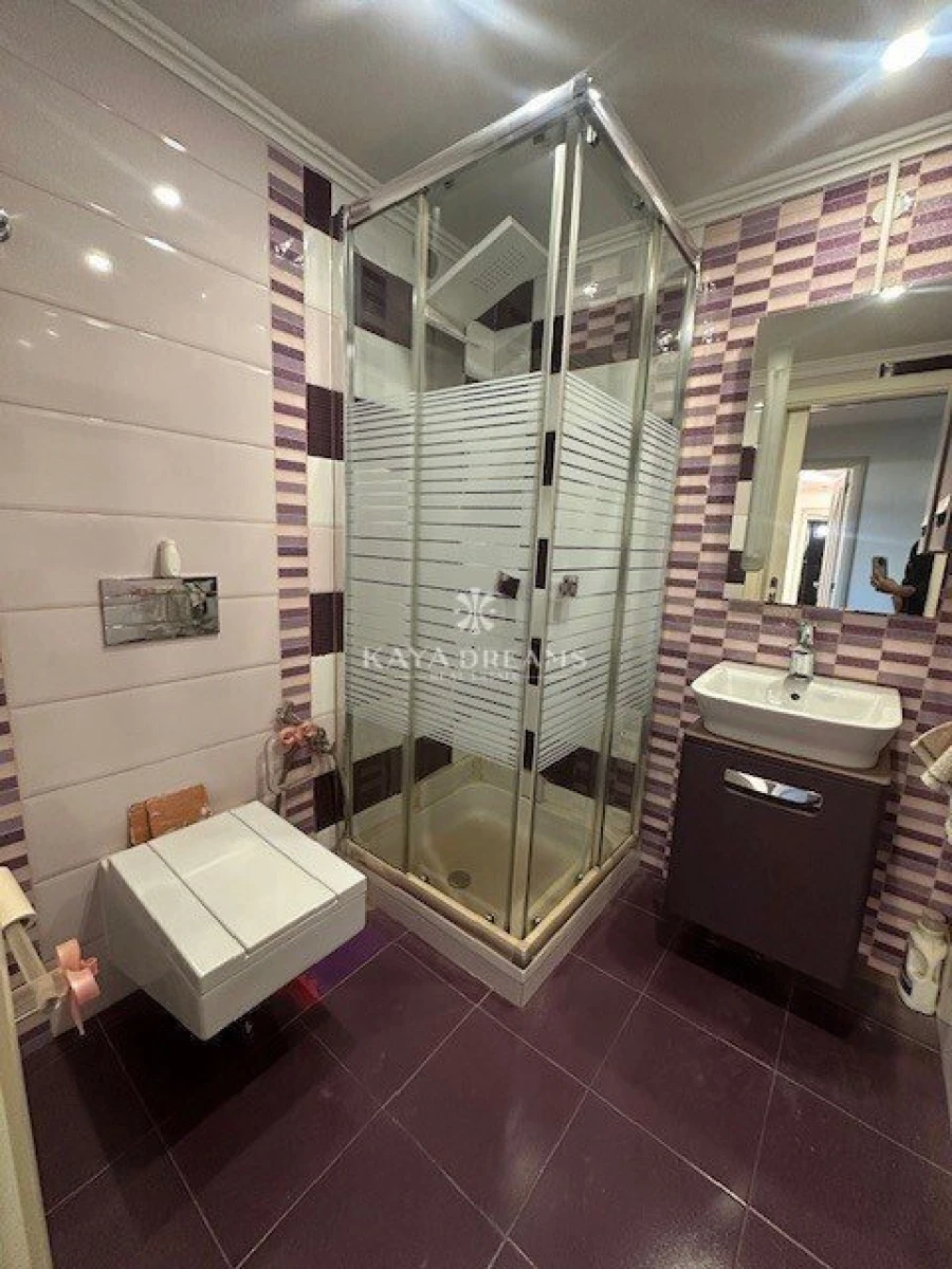 Apartamento T6 para Venda em Odivelas Foto 7