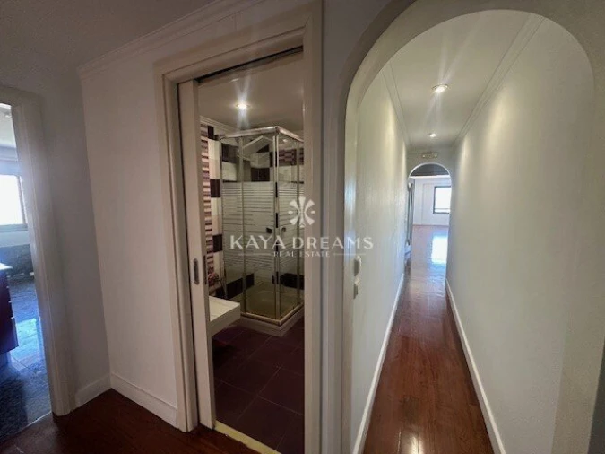 Apartamento T6 para Venda em Odivelas Foto 8