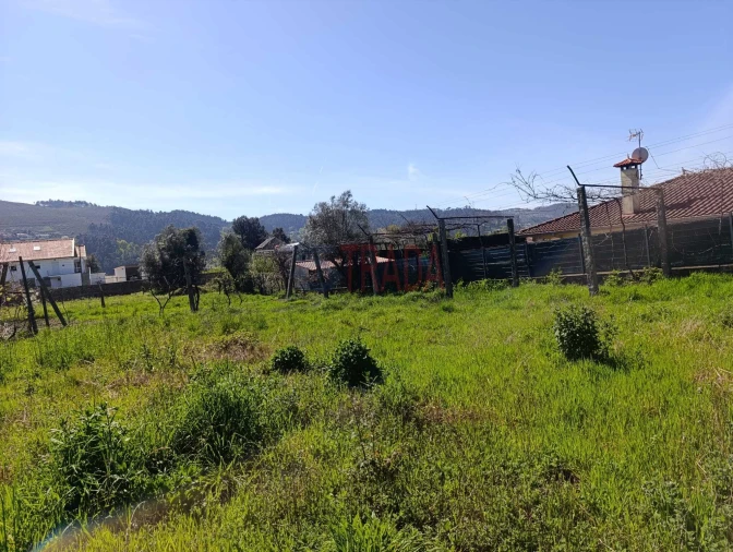 Terreno para Venda em Ribeira do Neiva Foto 3