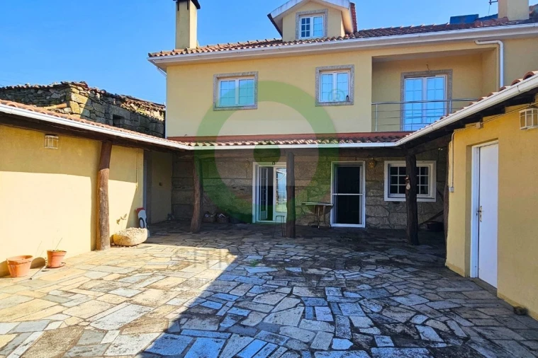 Moradia T5 para Venda em São Pedro de Agostem Foto 3