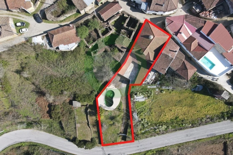 Moradia T5 para Venda em São Pedro de Agostem Foto 1