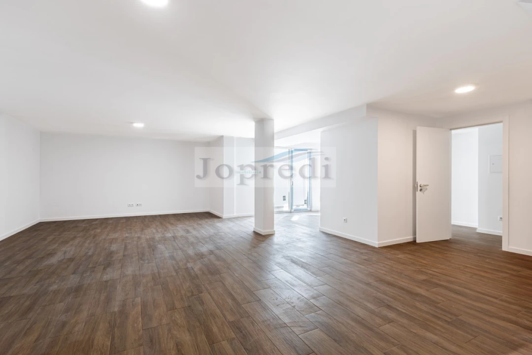 Quinta T4 para Venda em São Domingos de Rana Foto 28