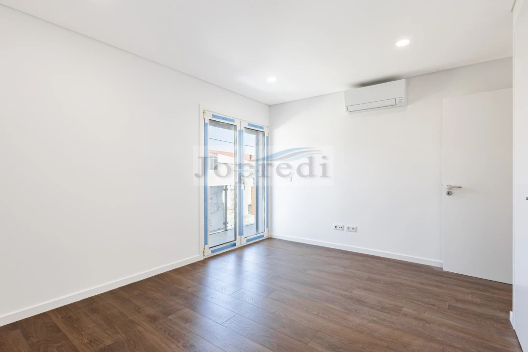 Quinta T4 para Venda em São Domingos de Rana Foto 23