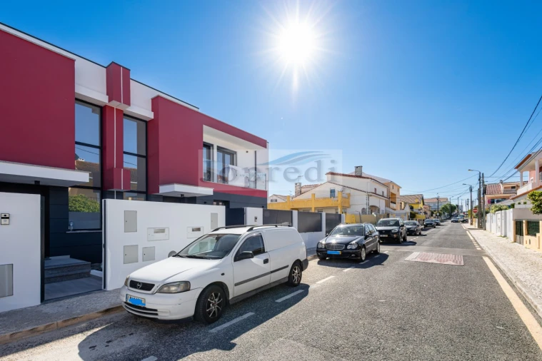 Quinta T4 para Venda em São Domingos de Rana Foto 2